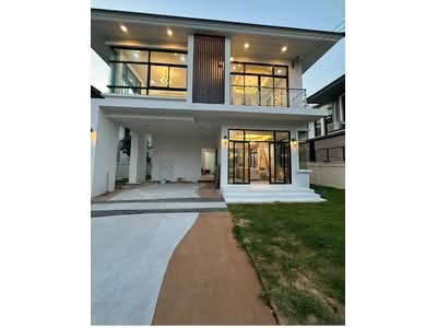 ขาย - ขายบ้านเดี่ยว 2 ชั้น โครงการชลลดาพร้อมเฟอร์นิเจอร์ใหม่ทั้งหลัง, นครราชสีมา