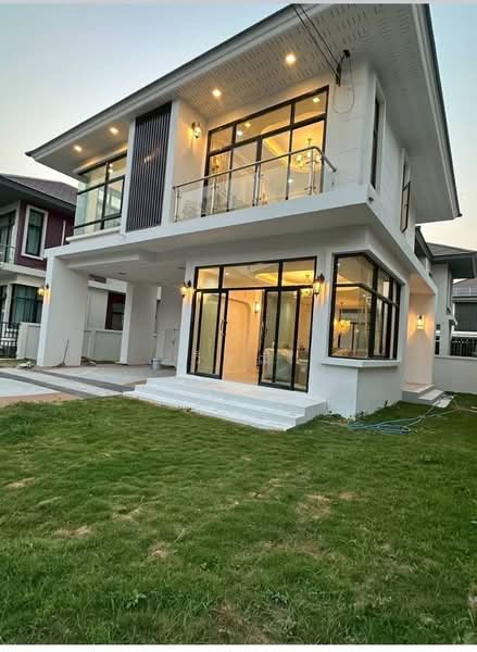 ขายบ้านเดี่ยว 2 ชั้น โครงการชลลดาพร้อมเฟอร์นิเจอร์ใหม่ทั้งหลัง, Nakhon Ratchasima, Mun Wai, Muang Nakhon Ratchasima, Nakhon Ratchasima, 3 Bedrooms, 250 sqm, Single Detached House For Sale, by วิรณี, 500248737 - DDproperty.com
