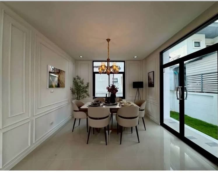 ขายบ้านเดี่ยว 2 ชั้น โครงการชลลดาพร้อมเฟอร์นิเจอร์ใหม่ทั้งหลัง, Nakhon Ratchasima, Mun Wai, Muang Nakhon Ratchasima, Nakhon Ratchasima, 3 Bedrooms, 250 sqm, Single Detached House For Sale, by วิรณี, 500248737 - DDproperty.com