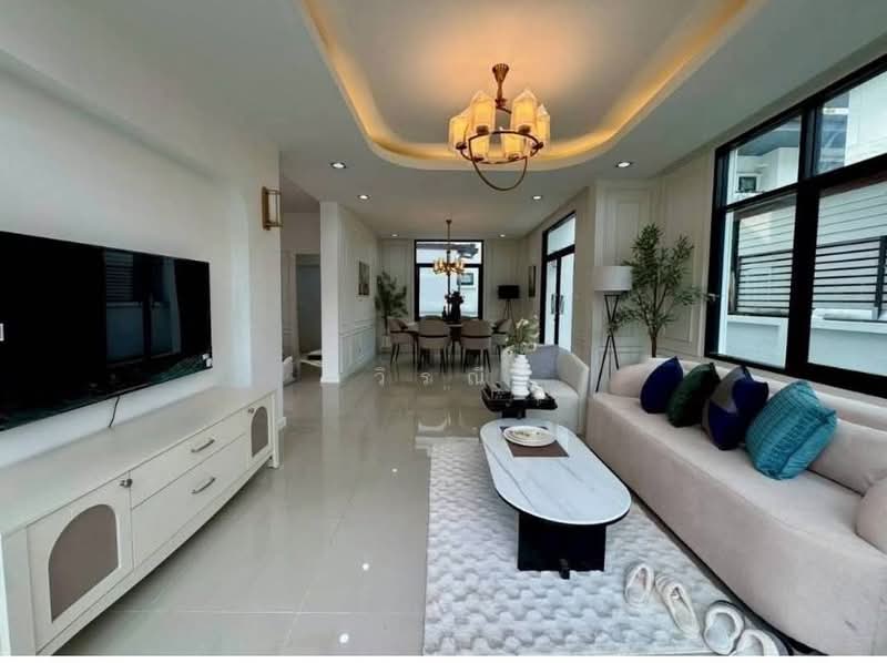 ขายบ้านเดี่ยว 2 ชั้น โครงการชลลดาพร้อมเฟอร์นิเจอร์ใหม่ทั้งหลัง, Nakhon Ratchasima, Mun Wai, Muang Nakhon Ratchasima, Nakhon Ratchasima, 3 Bedrooms, 250 sqm, Single Detached House For Sale, by วิรณี, 500248737 - DDproperty.com