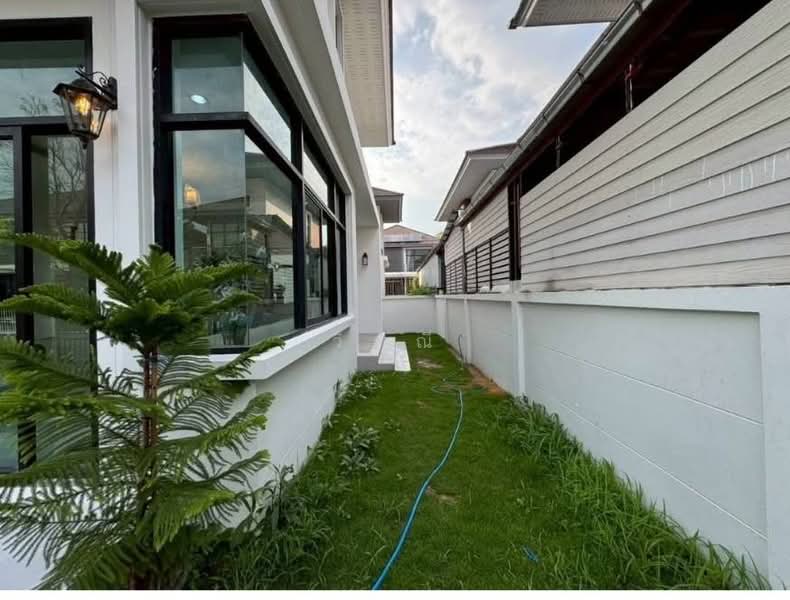 ขายบ้านเดี่ยว 2 ชั้น โครงการชลลดาพร้อมเฟอร์นิเจอร์ใหม่ทั้งหลัง, Nakhon Ratchasima, Mun Wai, Muang Nakhon Ratchasima, Nakhon Ratchasima, 3 Bedrooms, 250 sqm, Single Detached House For Sale, by วิรณี, 500248737 - DDproperty.com