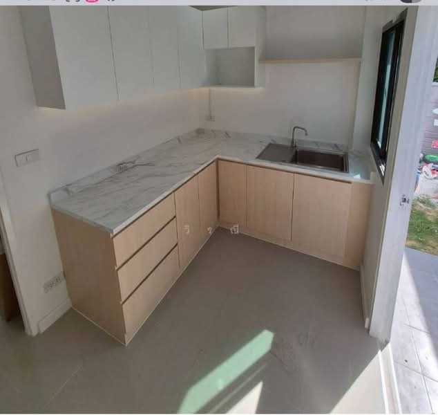 ขายบ้านเดี่ยว 2 ชั้น โครงการชลลดาพร้อมเฟอร์นิเจอร์ใหม่ทั้งหลัง, Nakhon Ratchasima, Mun Wai, Muang Nakhon Ratchasima, Nakhon Ratchasima, 3 Bedrooms, 250 sqm, Single Detached House For Sale, by วิรณี, 500248737 - DDproperty.com