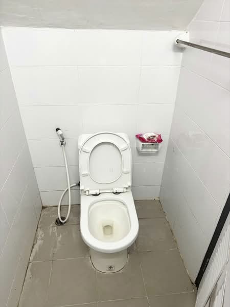 ให้เช่าอาคารพาณิชย์ 2 ชั้นครึ่ง ม.โคโค่ฮิลล์ อ่าวอุดม แหลมฉบัง ศรีราชา, Chon Buri (Pattaya), Thung Suk La, Si Racha, Chon Buri (Pattaya), , 100 sqm, Shophouse For Rent, by Dusit Saengfa, 500248744 - DDproperty.com