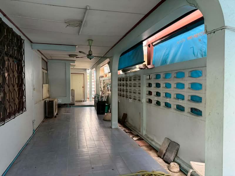 บ้านพร้อมที่ดิน รามอินทรา42, Bangkok, Ram Inthra, Khan Na Yao, Bangkok, 4 Bedrooms, 250 sqm, Single Detached House For Sale, by สมโพธิ เทศวิรัช, 500248748 - DDproperty.com