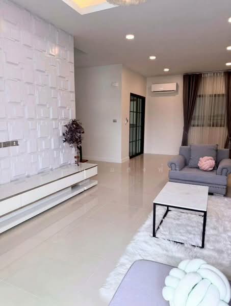 ขายบ้านเดี่ยวสวย หลังริม ม.มณีรินทร์พาร์ค บางพระ ศรีราชา, Chon Buri (Pattaya), Bang Phra, Si Racha, Chon Buri (Pattaya), 3 Bedrooms, 180 sqm, Single Detached House For Sale, by Dusit Saengfa, 500248750 - DDproperty.com