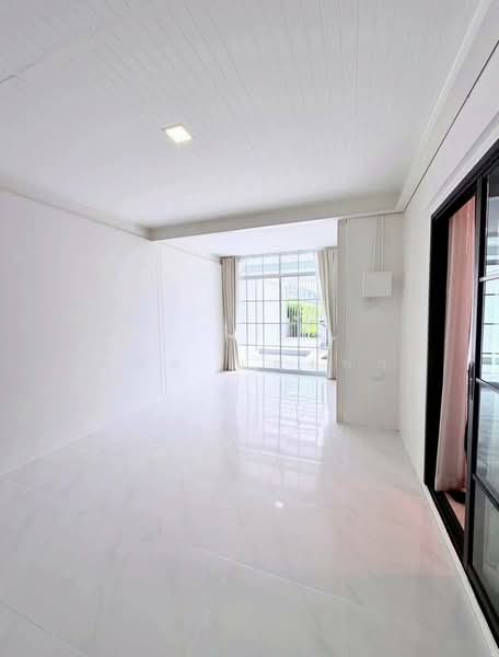 ขายบ้านเดี่ยวสวย หลังริม ม.มณีรินทร์พาร์ค บางพระ ศรีราชา, Chon Buri (Pattaya), Bang Phra, Si Racha, Chon Buri (Pattaya), 3 Bedrooms, 180 sqm, Single Detached House For Sale, by Dusit Saengfa, 500248750 - DDproperty.com