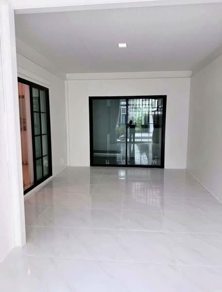 ขายบ้านเดี่ยวสวย หลังริม ม.มณีรินทร์พาร์ค บางพระ ศรีราชา, ชลบุรี, บางพระ, ศรีราชา, ชลบุรี, 180 ตร.ม., บ้านเดี่ยว ขาย, โดย ดุสิต แสงฟ้า, 500248750 - DDproperty.com