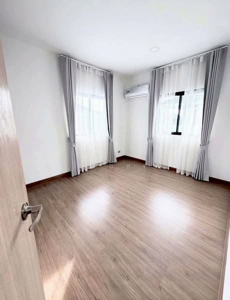 ขายบ้านเดี่ยวสวย หลังริม ม.มณีรินทร์พาร์ค บางพระ ศรีราชา, ชลบุรี, บางพระ, ศรีราชา, ชลบุรี, 180 ตร.ม., บ้านเดี่ยว ขาย, โดย ดุสิต แสงฟ้า, 500248750 - DDproperty.com