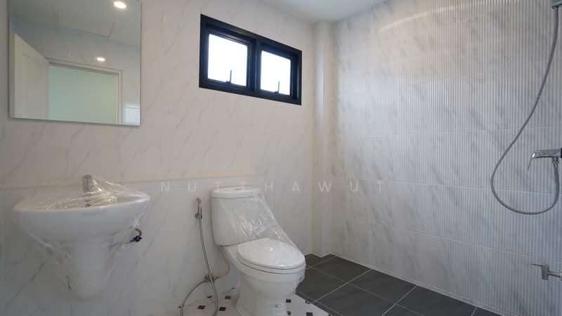 Thanasiri Rattanathibet : ธนาสิริ รัตนาธิเบศร์, นนทบุรี, บางรักใหญ่, บางบัวทอง, นนทบุรี, 188 ตร.ม., บ้านเดี่ยว ขาย, โดย Nutthawut, 500248753 - DDproperty.com