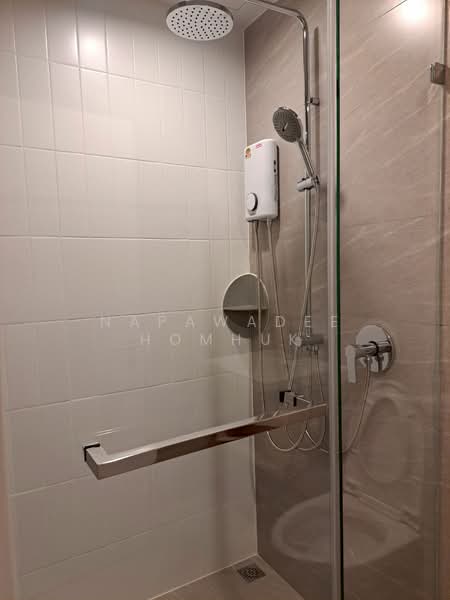 Reference Sathorn-Wongwianyai, Bangkok, Krung Thonburi 2 Alley, Bang Lam Phu Lang, Khlong San, Bangkok, 1 Bedroom, 32 sqm, Condo For Rent, by Napawadee Homhuk, 500248767 - DDproperty.com