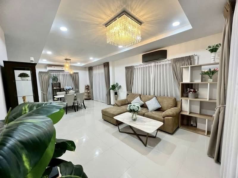 ขายบ้านเดี่ยวหลังใหญ่ หลังมุม ม.ธาดาพาร์คเวย์ล่า ใกล้โรบินสันบ่อวิน, ชลบุรี, บ่อวิน, ศรีราชา, ชลบุรี, 350 ตร.ม., บ้านเดี่ยว ขาย, โดย ดุสิต แสงฟ้า, 500248770 - DDproperty.com