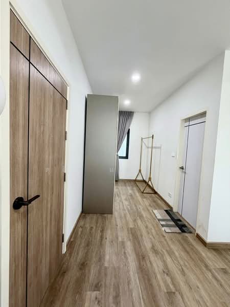 ขายบ้านเดี่ยวหลังใหญ่ หลังมุม ม.ธาดาพาร์คเวย์ล่า ใกล้โรบินสันบ่อวิน, ชลบุรี, บ่อวิน, ศรีราชา, ชลบุรี, 350 ตร.ม., บ้านเดี่ยว ขาย, โดย ดุสิต แสงฟ้า, 500248770 - DDproperty.com