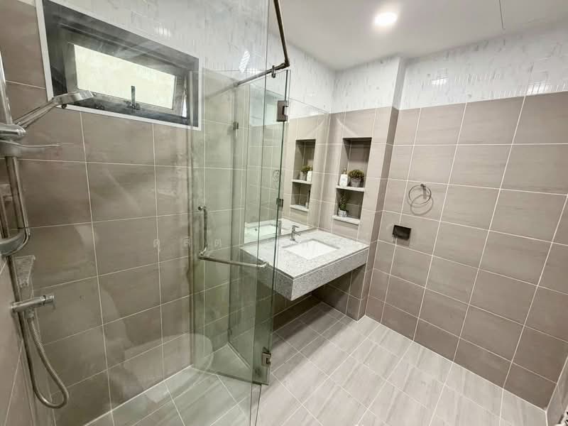 ขายบ้านเดี่ยวหลังใหญ่ หลังมุม ม.ธาดาพาร์คเวย์ล่า ใกล้โรบินสันบ่อวิน, Chon Buri (Pattaya), Bo Win, Si Racha, Chon Buri (Pattaya), 4 Bedrooms, 350 sqm, Single Detached House For Sale, by Dusit Saengfa, 500248770 - DDproperty.com