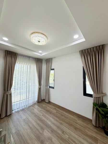 ขายบ้านเดี่ยวหลังใหญ่ หลังมุม ม.ธาดาพาร์คเวย์ล่า ใกล้โรบินสันบ่อวิน, ชลบุรี, บ่อวิน, ศรีราชา, ชลบุรี, 350 ตร.ม., บ้านเดี่ยว ขาย, โดย ดุสิต แสงฟ้า, 500248770 - DDproperty.com