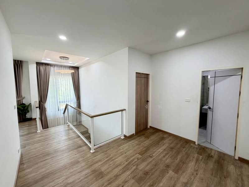 ขายบ้านเดี่ยวหลังใหญ่ หลังมุม ม.ธาดาพาร์คเวย์ล่า ใกล้โรบินสันบ่อวิน, Chon Buri (Pattaya), Bo Win, Si Racha, Chon Buri (Pattaya), 4 Bedrooms, 350 sqm, Single Detached House For Sale, by Dusit Saengfa, 500248770 - DDproperty.com