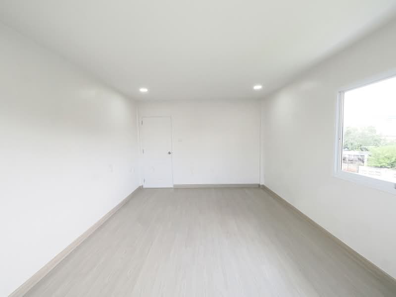 เขายราคาพิเศษ บ้านเดี่ยว 2 ชั้น โครงการเบญจทรัพย์นคร ขนาด 126.1 ตร.ว ขนาด 6 นอน 2 น้ำ บ้านหลังใหญ่ เ, Samut Sakhon, Khok Kham, Muang Samut Sakhon, Samut Sakhon, 6 Bedrooms, 600 sqm, Single Detached House For Sale, by wipa รุ่งธุระ, 500248776 - DDproperty.com