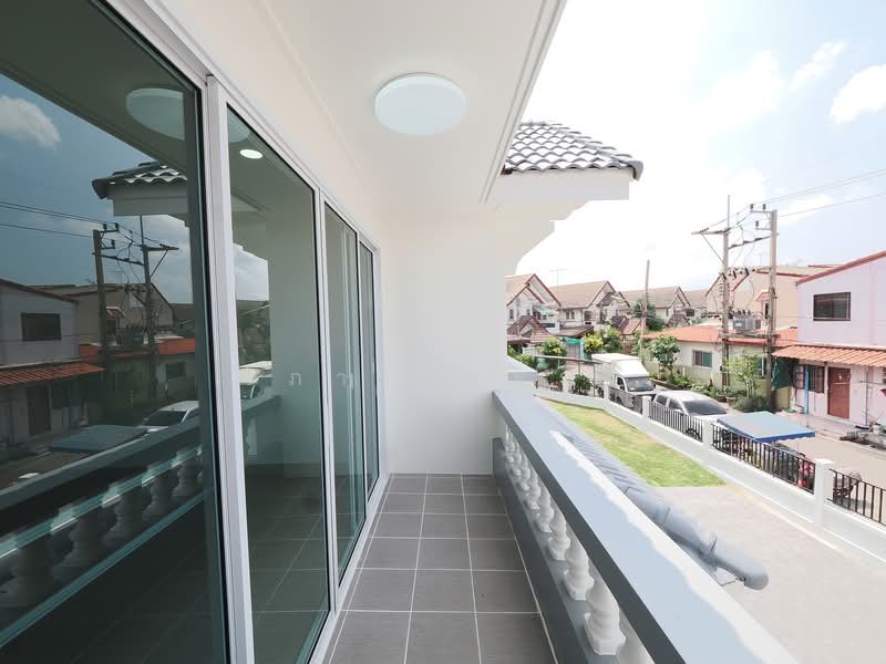 เขายราคาพิเศษ บ้านเดี่ยว 2 ชั้น โครงการเบญจทรัพย์นคร ขนาด 126.1 ตร.ว ขนาด 6 นอน 2 น้ำ บ้านหลังใหญ่ เ, สมุทรสาคร, โคกขาม, เมืองสมุทรสาคร, สมุทรสาคร, 600 ตร.ม., บ้านเดี่ยว ขาย, โดย วิภา รุ่งธุระ, 500248776 - DDproperty.com