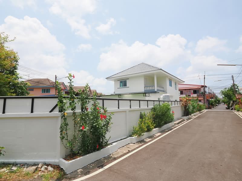 เขายราคาพิเศษ บ้านเดี่ยว 2 ชั้น โครงการเบญจทรัพย์นคร ขนาด 126.1 ตร.ว ขนาด 6 นอน 2 น้ำ บ้านหลังใหญ่ เ, Samut Sakhon, Khok Kham, Muang Samut Sakhon, Samut Sakhon, 6 Bedrooms, 600 sqm, Single Detached House For Sale, by wipa รุ่งธุระ, 500248776 - DDproperty.com