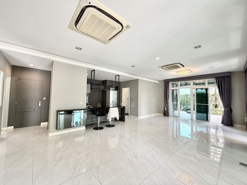 Mantana Lake Watcharapol, Bangkok, Sukhaphiban 5 Road, O-Ngoen, Sai Mai, Bangkok, 4 Bedrooms, 330 sqm, Single Detached House For Sale, by Paula ., 500248780 - DDproperty.com