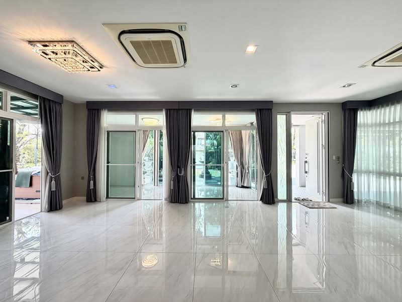 Mantana Lake Watcharapol, Bangkok, Sukhaphiban 5 Road, O-Ngoen, Sai Mai, Bangkok, 4 Bedrooms, 330 sqm, Single Detached House For Sale, by Paula ., 500248780 - DDproperty.com