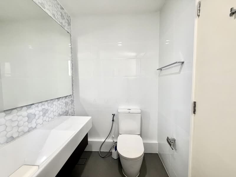 Mantana Lake Watcharapol, Bangkok, Sukhaphiban 5 Road, O-Ngoen, Sai Mai, Bangkok, 4 Bedrooms, 330 sqm, Single Detached House For Sale, by Paula ., 500248780 - DDproperty.com