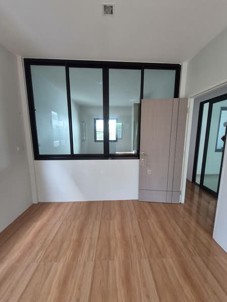 Suetrong Premium Bang Bua Thong 340, Nonthaburi, Bang Bua Thong-Suphanburi Road, Lahan, Bang Bua Thong, Nonthaburi, 5 Bedrooms, 293 sqm, Single Detached House For Sale, by สมโพธิ เทศวิรัช, 500248783 - DDproperty.com