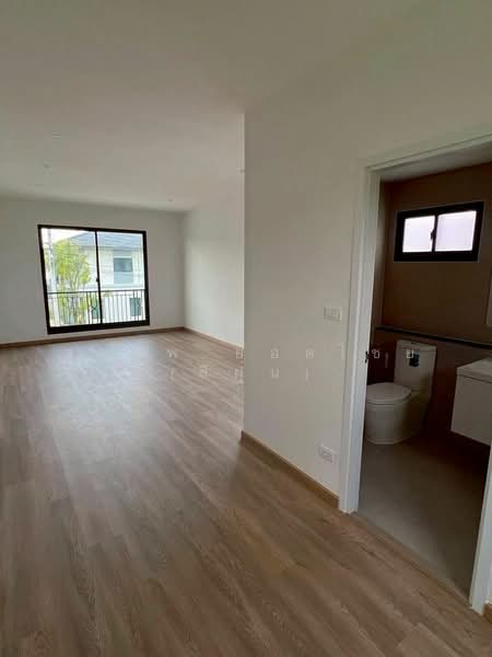 ภัสสร จตุโชติ-ทางด่วนรามอินทรา : Passorn Chatuchot-Ramintra, กรุงเทพ, ซอยหนองระแหง ถนนคู่ขนานกาญจนาภิเษก, สามวาตะวันตก, คลองสามวา, กรุงเทพ, 280 ตร.ม., บ้านเดี่ยว ให้เช่า, โดย สรภพ ยอดไชย (สีฝุ่น), 500248786 - DDproperty.com