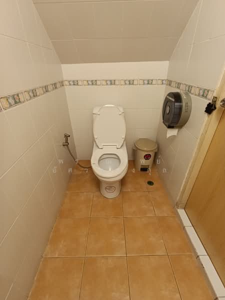 อาคารพาณิชย์ 2 คูหา อยู่หน้าสำนักงานเขตประเวศ, กรุงเทพ, ประเวศ, ประเวศ, กรุงเทพ, 400 ตร.ม., สำนักงาน ขาย, โดย พรรณทิพย์ อัศวทองกุล, 500248793 - DDproperty.com