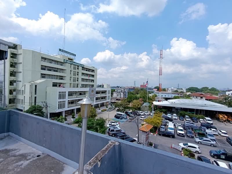 อาคารพาณิชย์ 2 คูหา อยู่หน้าสำนักงานเขตประเวศ, Bangkok, Prawet, Prawet, Bangkok, , 400 sqm, Office Space For Sale, by พรรณทิพย์ อัศวทองกุล, 500248793 - DDproperty.com