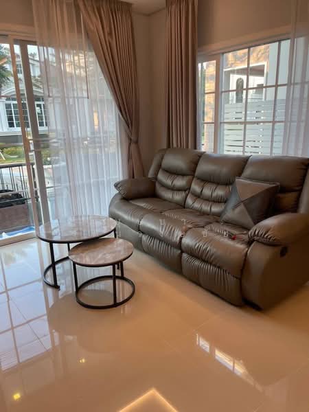 Golden Neo 2 Ladprao-Kaset Nawamin, Bangkok, Khlong Kum, Bueng Kum, Bangkok, 4 Bedrooms, 160 sqm, Single Detached House For Rent, by บุษบา รัตนวงษ์ชัย, 500248798 - DDproperty.com