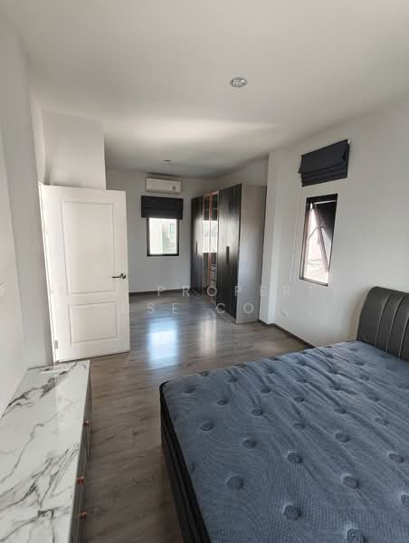 Golden Prestige Watcharapol-Sukhapiban 5, Bangkok, Sukhaphiban 5 Road, O-Ngoen, Sai Mai, Bangkok, 3 Bedrooms, 170 sqm, Single Detached House For Rent, by NTG Property House Co.,Ltd., 500248810 - DDproperty.com