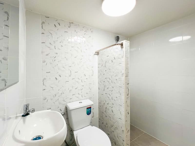 Baan Pruksa 40 Rangsit Klong 3, Pathum Thani, Soi Batanee Village, Khlong Sam, Khlong Luang, Pathum Thani, 3 Bedrooms, 120 sqm, Townhouse For Sale, by Somchai Ruechajirakit, 500248815 - DDproperty.com