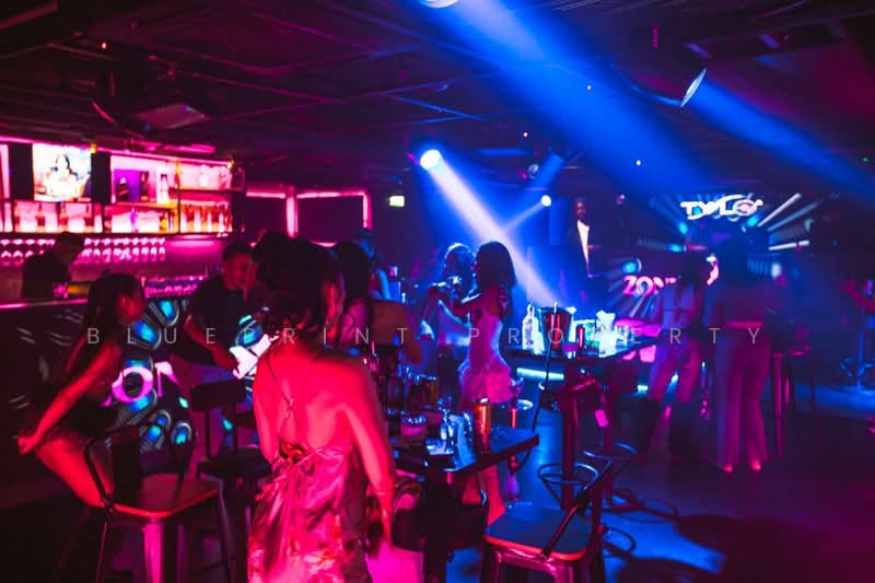 ให้เช่า - Night Club or Restuarant Sukhumvit Soi 1, กรุงเทพ