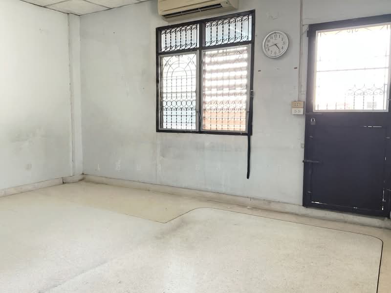 Phansak Villa Village, Pinklao, Bangkok, Arun Amarin, Bangkok Noi, Bangkok, 4 Bedrooms, 300 sqm, Townhouse For Sale, by เฮี้ยง อสังหา, 500248820 - DDproperty.com