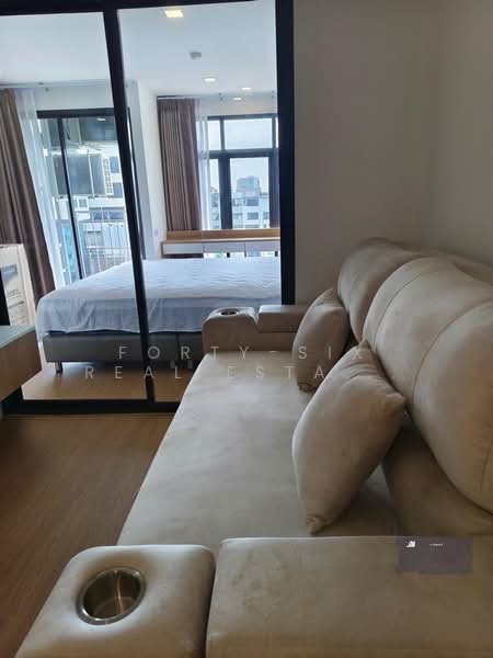 The 8 Collection Wisutkasat, Bangkok, 195 Wisutkasat Road, Bang Khun Phrom, Phra Nakhon, Bangkok, 2 Bedrooms, 45 sqm, Condo For Rent, by Forty-Six Real Estate Group, 500248836 - DDproperty.com