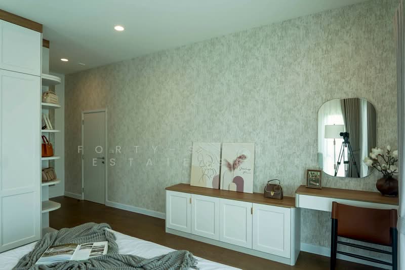 Setthasiri Ratchapruek-Phran Nok, Bangkok, 92/7 Pak Nam North Road, Bang Prom, Taling Chan, Bangkok, 4 Bedrooms, 345 sqm, Single Detached House For Rent, by Forty-Six Real Estate Group, 500248837 - DDproperty.com