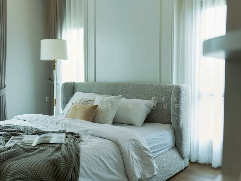 Setthasiri Ratchapruek-Phran Nok, Bangkok, 92/7 Pak Nam North Road, Bang Prom, Taling Chan, Bangkok, 4 Bedrooms, 345 sqm, Single Detached House For Rent, by Forty-Six Real Estate Group, 500248837 - DDproperty.com