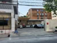 ขาย - ที่ดินพร้อมอาคารพาณิชย์ขนาดใหญ่ ถนนบำรุงเมือง, กรุงเทพ