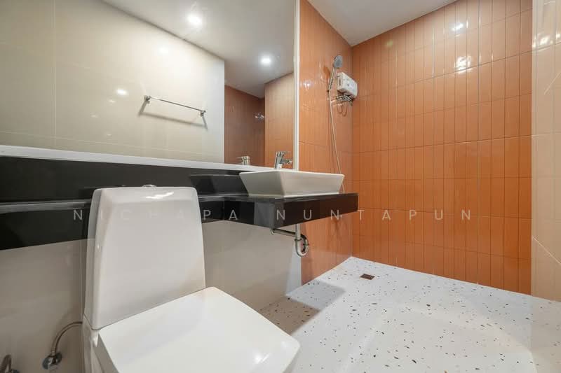 Bangkok Horizon Sathorn, Bangkok, 14 Narathiwat Ratchanakarin Road, Thung Wat Don, Sathon, Bangkok, 1 Bedroom, 43 sqm, Condo For Sale, by Nichapa Nuntapun, 500248870 - DDproperty.com