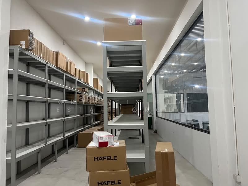 For Rent - ให้เช่า! โกดังพร้อมออฟฟิศ เขตลาดกระบัง, Bangkok