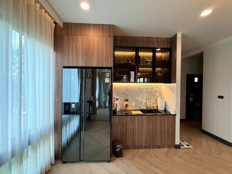 Setthasiri Thawiwatthana, Bangkok, Sala Thammasop Road, Sala Thammasop, Thawi Watthana, Bangkok, 5 Bedrooms, 345 sqm, Single Detached House For Sale, by Chaiya Sinlapavilawan, 500248880 - DDproperty.com