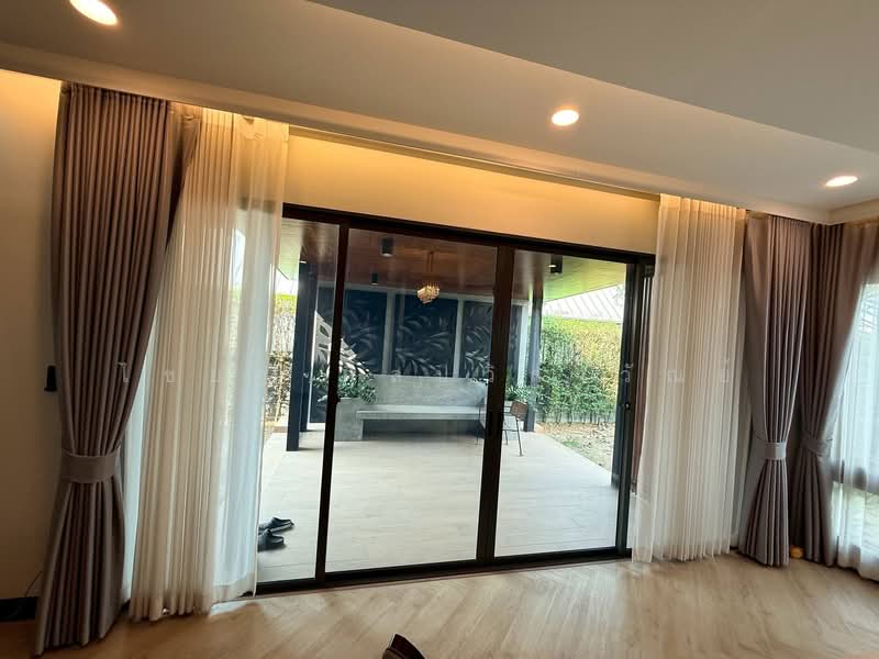 Setthasiri Thawiwatthana, Bangkok, Sala Thammasop Road, Sala Thammasop, Thawi Watthana, Bangkok, 5 Bedrooms, 345 sqm, Single Detached House For Sale, by Chaiya Sinlapavilawan, 500248880 - DDproperty.com