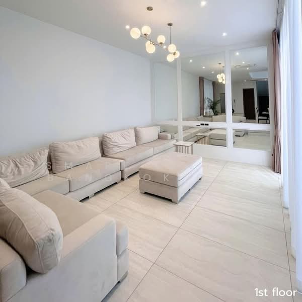 BuGaan Krungthep Kreetha, Bangkok, 109 15 Soi Krungthep Kreetha, Hua Mak, Bang Kapi, Bangkok, 4 Bedrooms, 430 sqm, Single Detached House For Rent, by Smart Living Bangkok Co.,Ltd., 500248924 - DDproperty.com