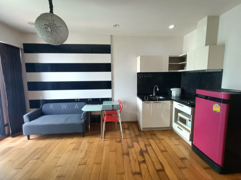 Fuse Sathorn-Taksin, Bangkok, Krung Thon Buri Road, Bang Lam Phu Lang, Khlong San, Bangkok, 1 Bedroom, 35 sqm, Condo For Rent, by Waiyawut Kwanmongkhol, 500248934 - DDproperty.com