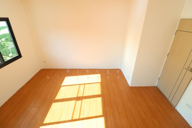 Townhouse in Soi Ramkhamhaeng 24, Bangkok, รามคำแหง, Hua Mak, Bang Kapi, Bangkok, 2 Bedrooms, 98 sqm, Townhouse For Sale, by พิเชษฐต์ นาคะยืนยงสุข, 500248967 - ทาวน์เฮ้าส์ รามคำแหง ใกล้เอแบค หัวหมาก - DDproperty.com