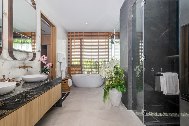 Erawana Grand, Phuket, Choeng Thale, Thalang, Phuket, 4 Bedrooms, 533 sqm, Villa For Sale, by Apichaya Jamjarat (Amanda), 500248999 - DDproperty.com