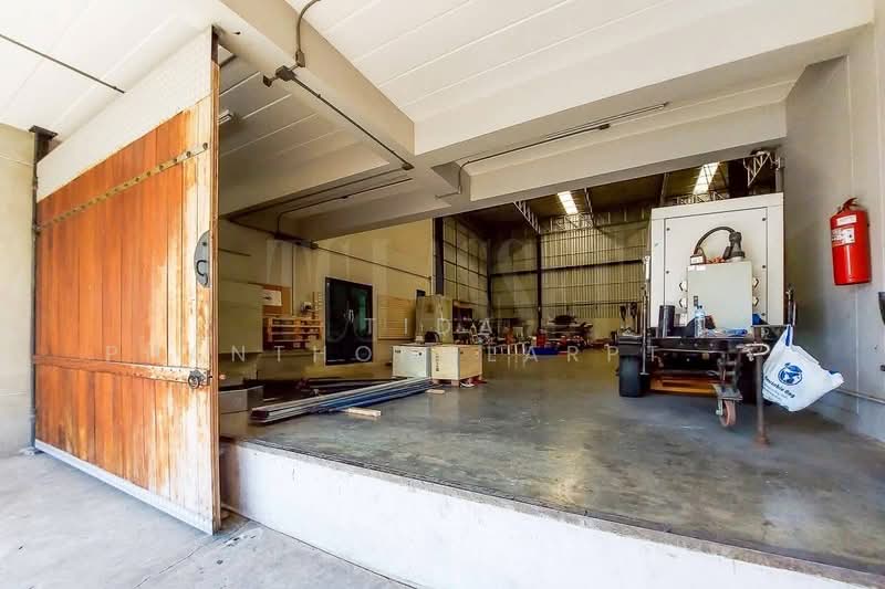 For Sale - Warehouse sale with office of 3-storey Bangpoo Praeksa building There is a staff residence, Samut Prakan