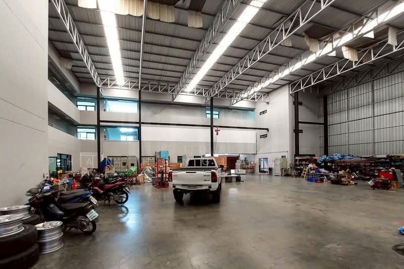 For Sale - Warehouse sale with office of 3-storey Bangpoo Praeksa building There is a staff residence, Samut Prakan
