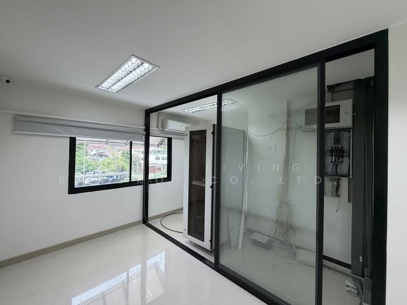 Office Phatthanakan, Bangkok, ถนนพัฒนาการ, Suan Luang, Suan Luang, Bangkok, , 500 sqm, Office Space For Rent, by Smart Living Bangkok Co.,Ltd., 500249044 - DDproperty.com