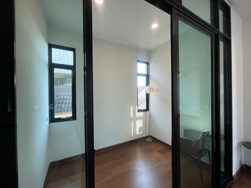 The Master Ratchapruek-Maha Chesadabodindranusorn Bridge, Nonthaburi, Yotha Thikan Road, Bang Krang, Muang Nonthaburi, Nonthaburi, 4 Bedrooms, 300 sqm, Single Detached House For Rent, by Chanicha Settha-amorn, 500249105 - DDproperty.com